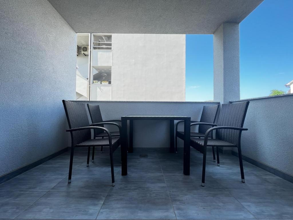 Apartments Petrusic 苏佩塔斯卡德拉加 外观 照片