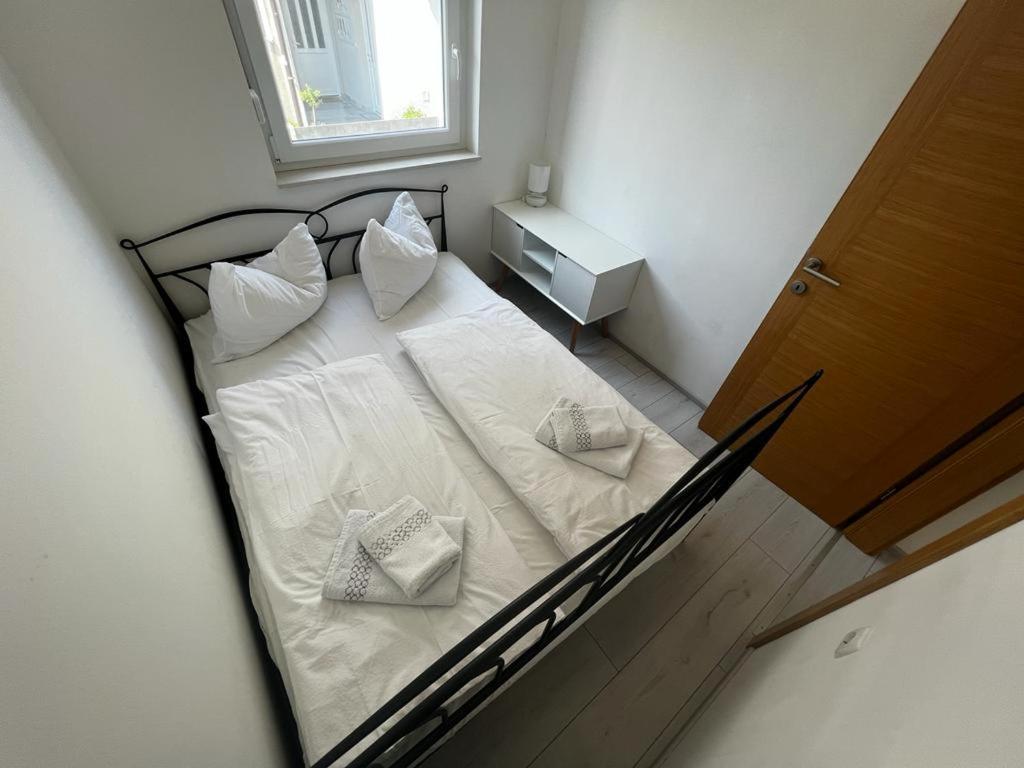 Apartments Petrusic 苏佩塔斯卡德拉加 外观 照片