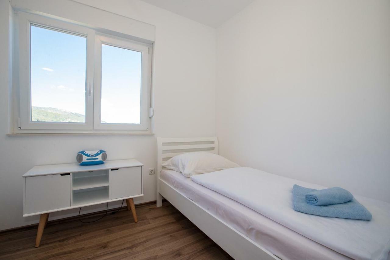 Apartments Petrusic 苏佩塔斯卡德拉加 外观 照片
