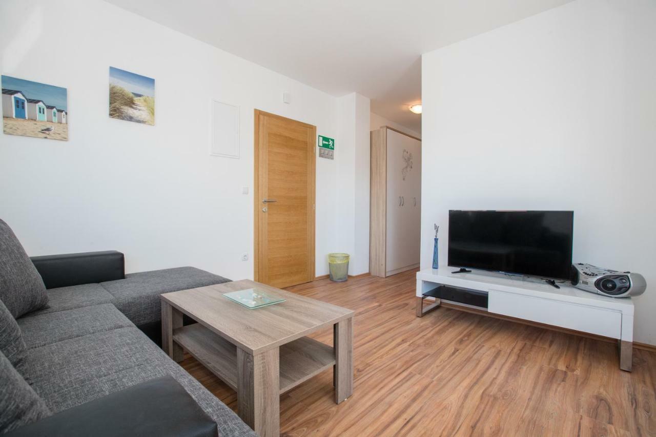 Apartments Petrusic 苏佩塔斯卡德拉加 外观 照片